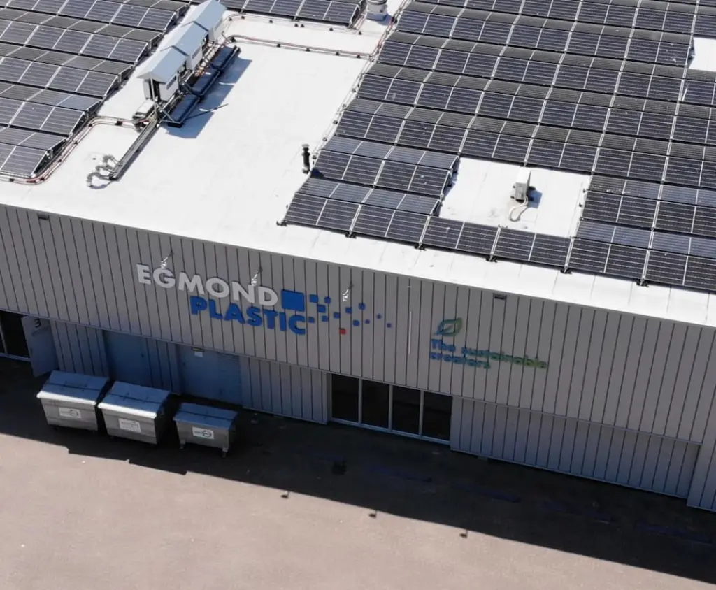 Egmond Plastic gebouw